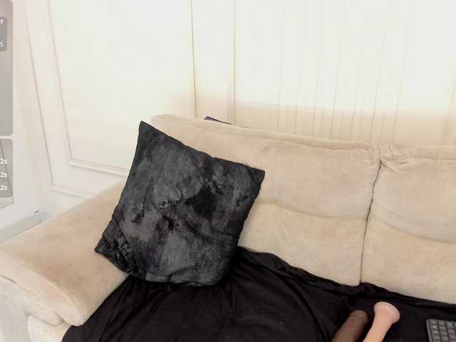 Arianaa-Cooper's BongaCams show and profile