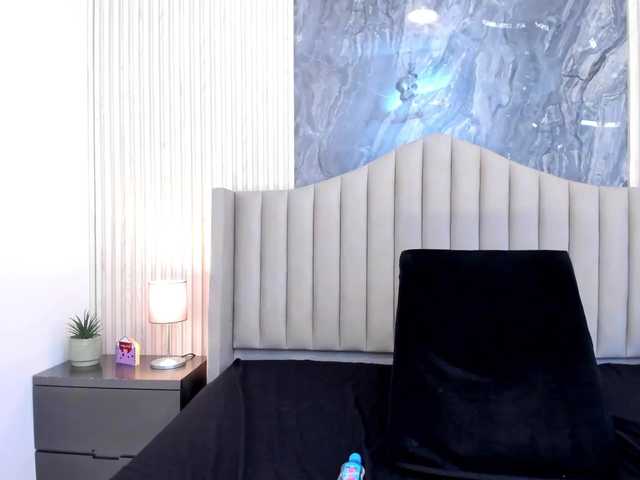 Arianaa-Cooper's BongaCams show and profile