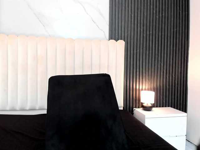 Arianaa-Cooper's BongaCams show and profile