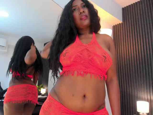 Arianaa-Cooper webcam