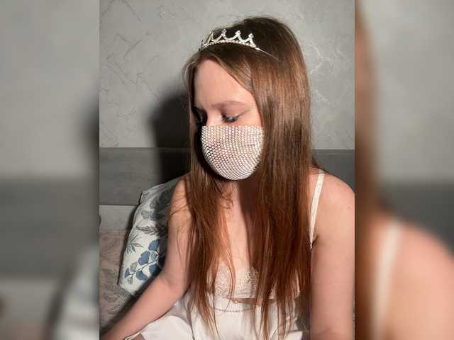 Elenanna from BongaCams