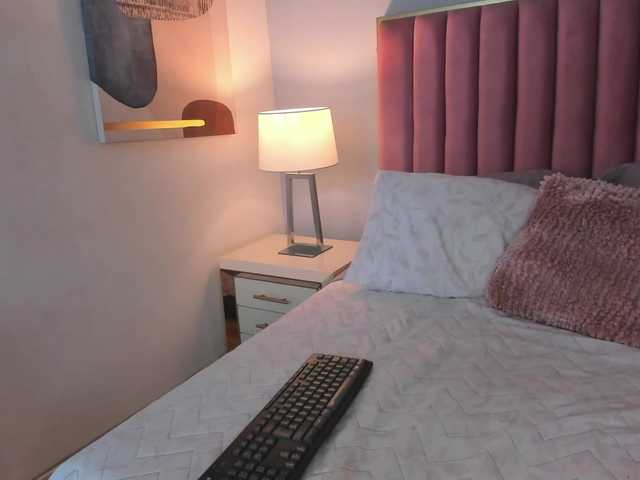 LiaRouse's BongaCams show and profile