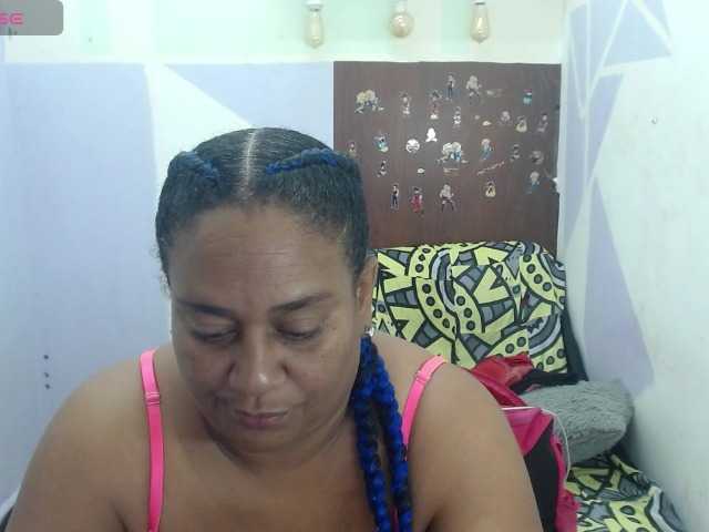 Sharonmercury è una camgirl italiana molto richiesta durante uno show su BongaCams. Tag più rilevanti: Ebony,Brunette,Trimmed