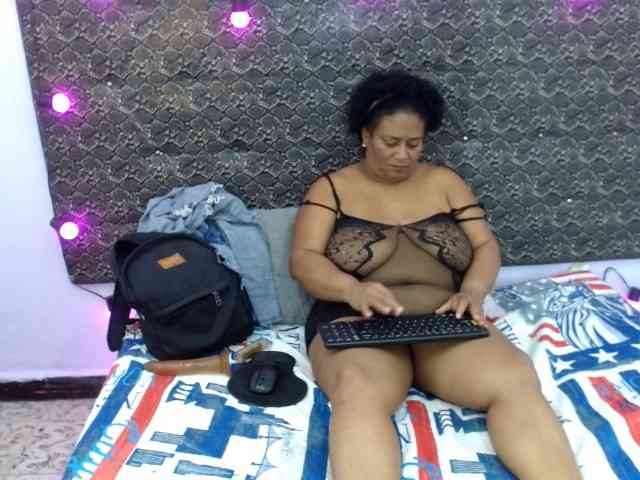 Sharonmercury webcam