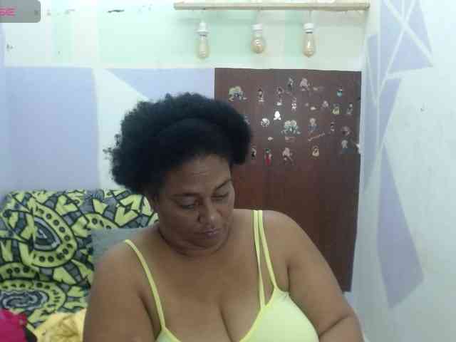 Sharonmercury webcam