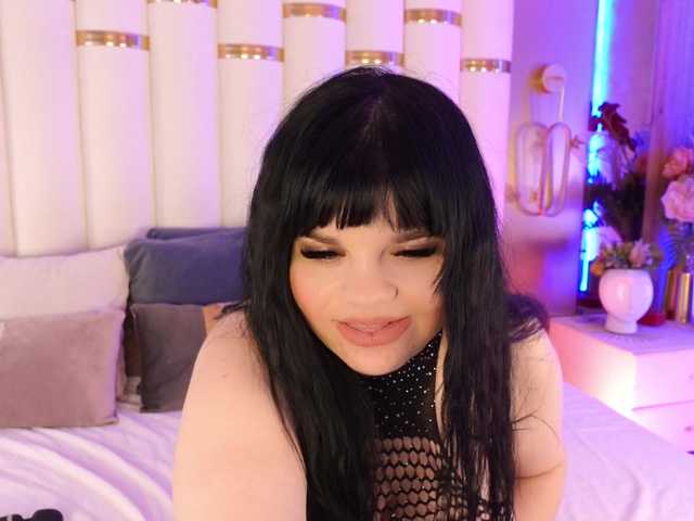 AmberPeach's BongaCams show and profile