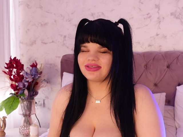 AmberPeach's BongaCams show and profile