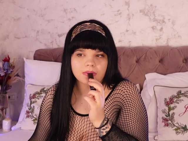 AmberPeach's BongaCams show and profile