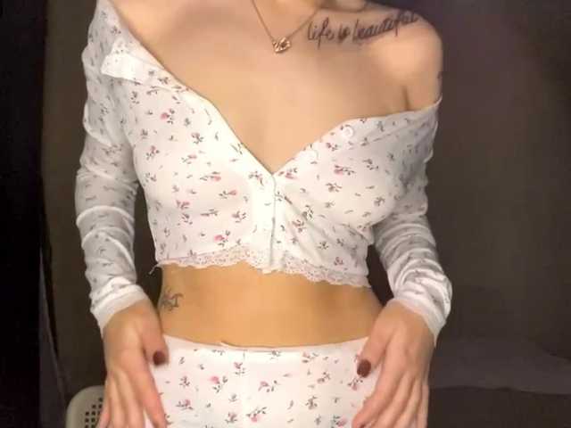 DominicaTkach's BongaCams show and profile