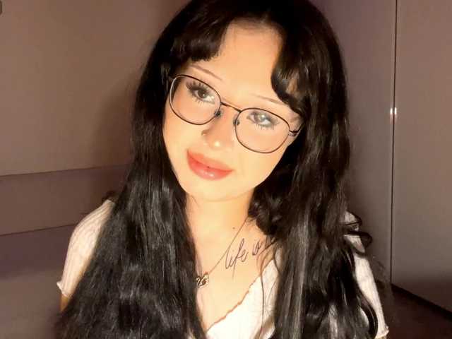 DominicaTkach's BongaCams show and profile