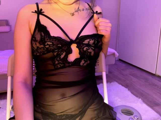 DominicaTkach's BongaCams show and profile