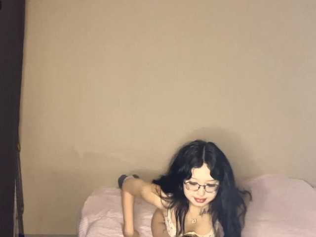 DominicaTkach's BongaCams show and profile