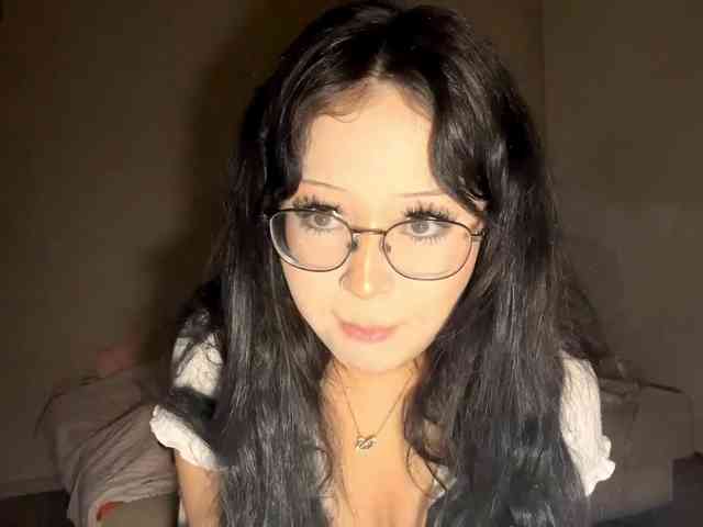 DominicaTkach webcam