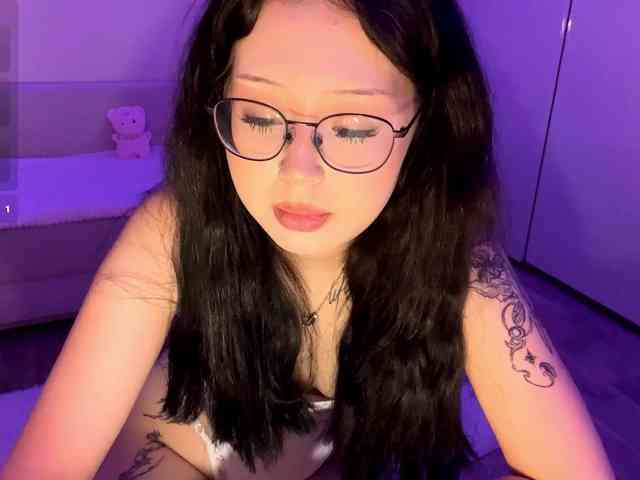 DominicaTkach webcam