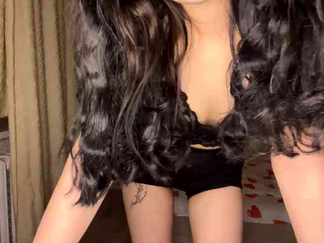 DominicaTkach webcam