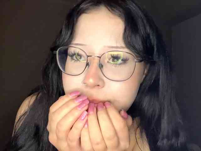 DominicaTkach webcam