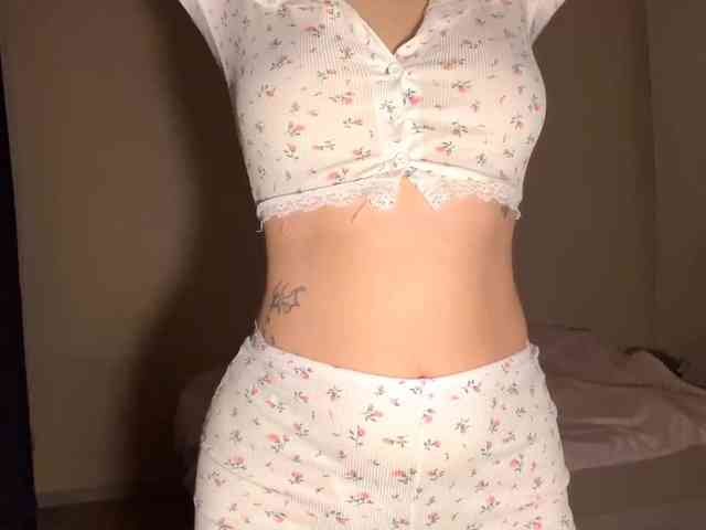 DominicaTkach webcam