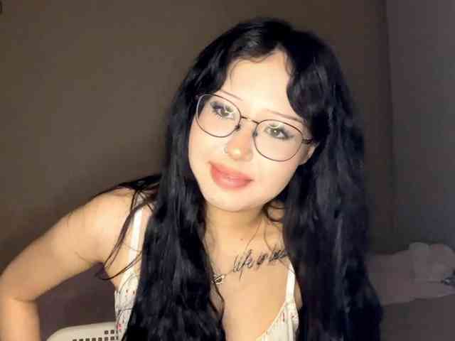 DominicaTkach webcam