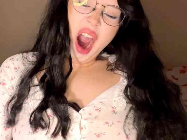 DominicaTkach webcam