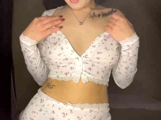 DominicaTkach webcam