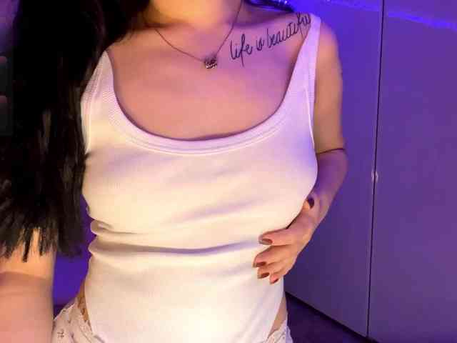 DominicaTkach webcam