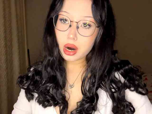 DominicaTkach webcam