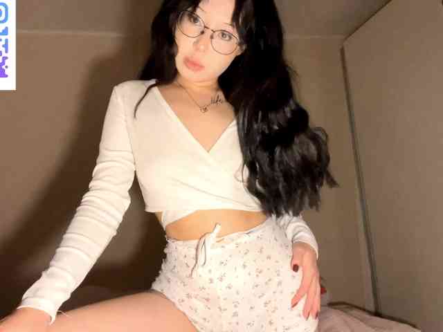 DominicaTkach webcam