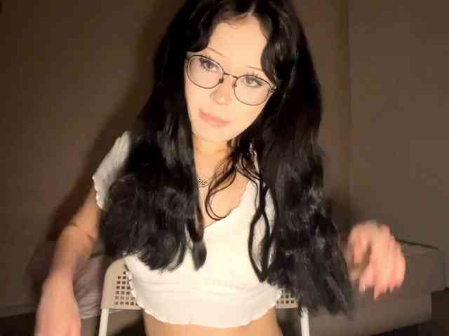 DominicaTkach webcam