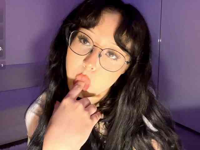 DominicaTkach webcam