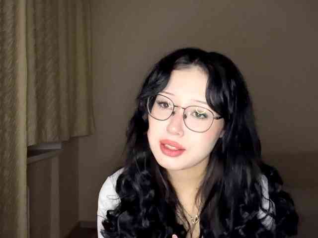 DominicaTkach webcam