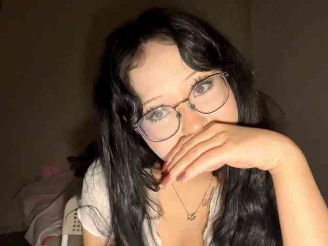 DominicaTkach webcam