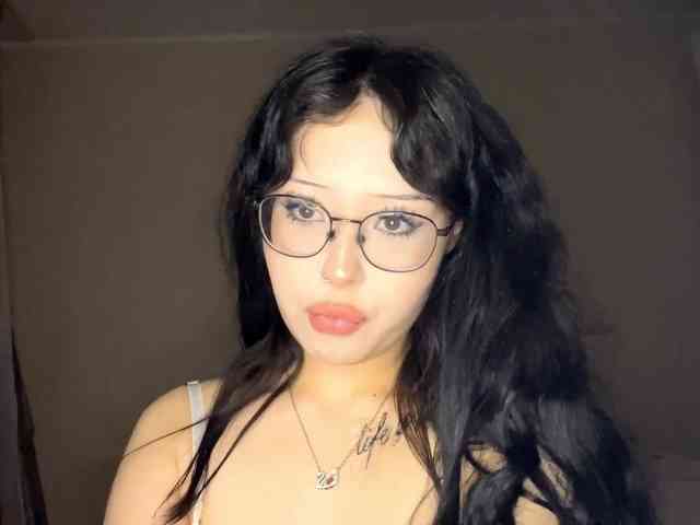 DominicaTkach webcam