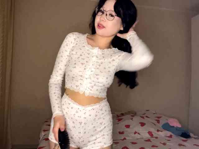 DominicaTkach webcam