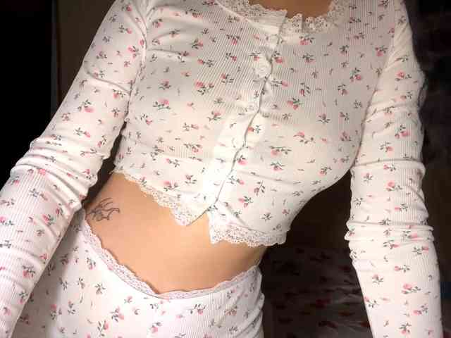 DominicaTkach webcam