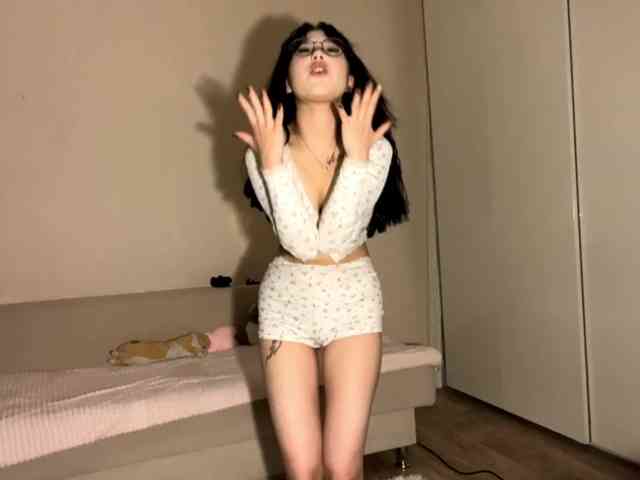 DominicaTkach webcam