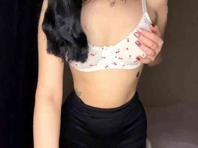 DominicaTkach webcam