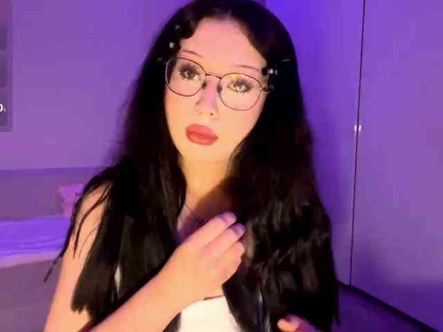 DominicaTkach webcam