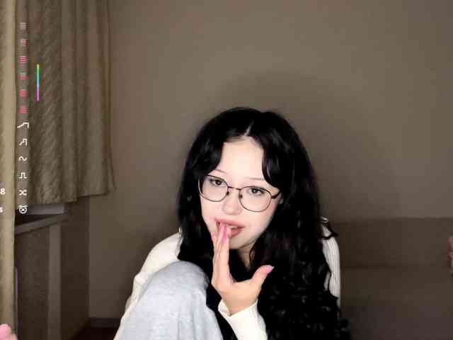 DominicaTkach webcam