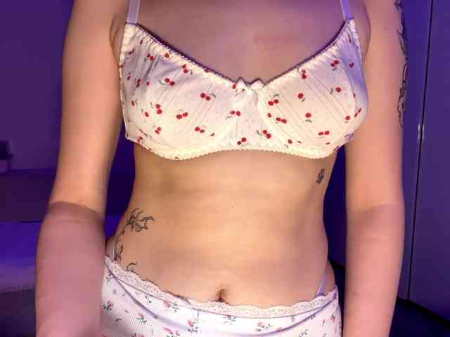 DominicaTkach webcam