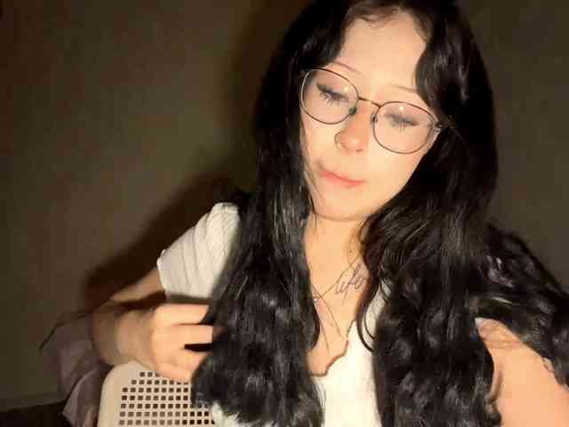 DominicaTkach webcam