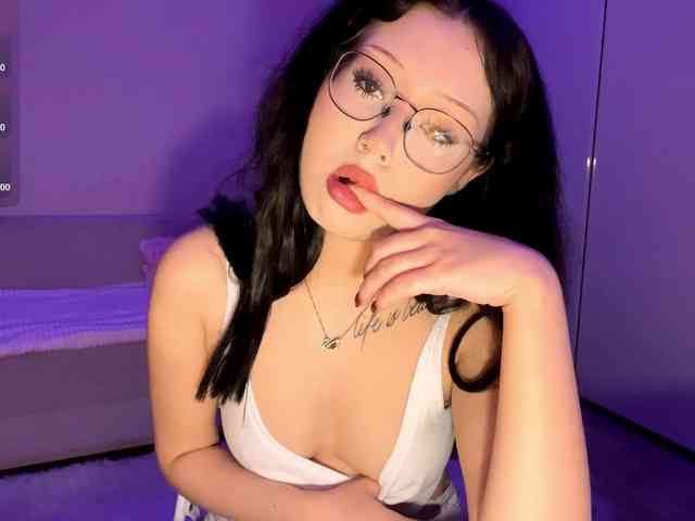 DominicaTkach webcam