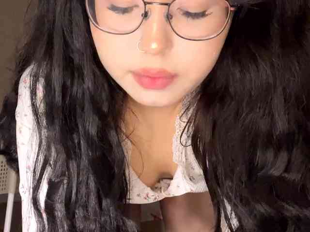 DominicaTkach webcam