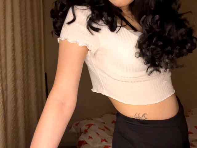 DominicaTkach webcam