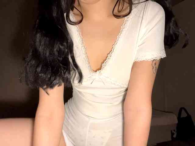 DominicaTkach webcam