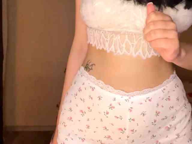 DominicaTkach webcam