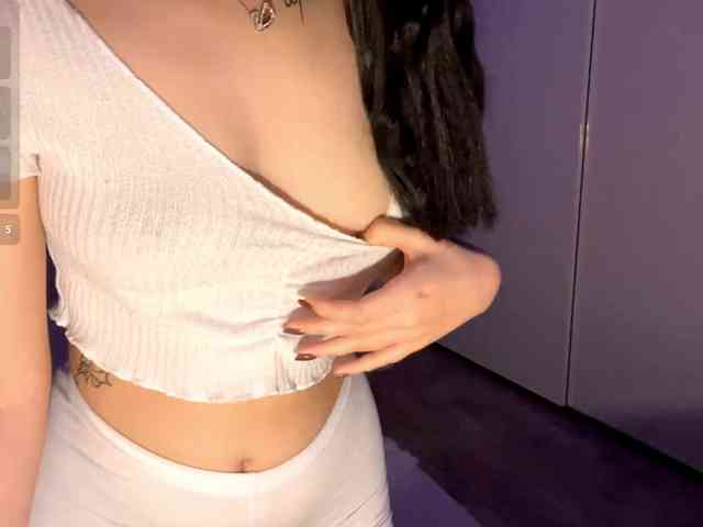 DominicaTkach webcam