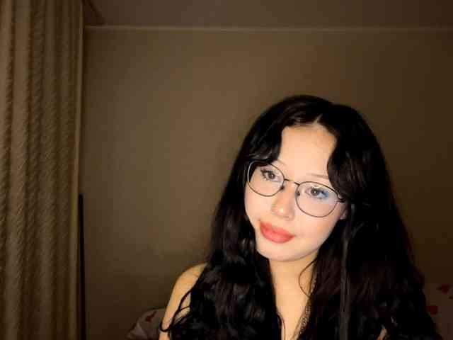 DominicaTkach webcam