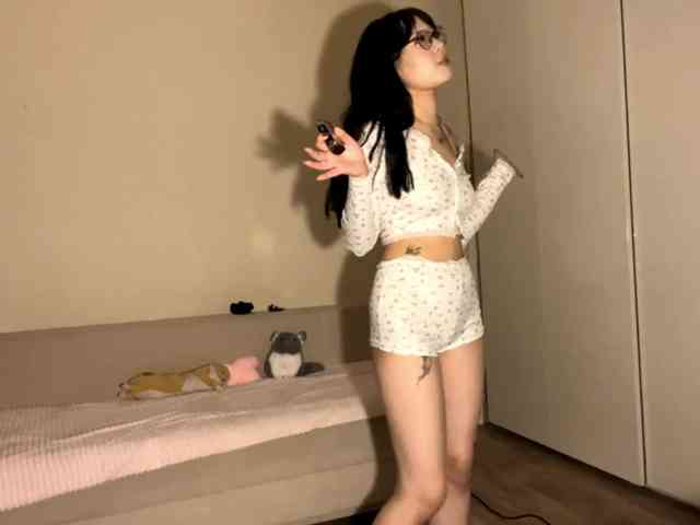 DominicaTkach webcam