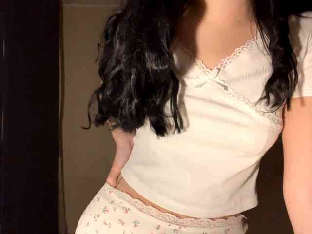 DominicaTkach webcam