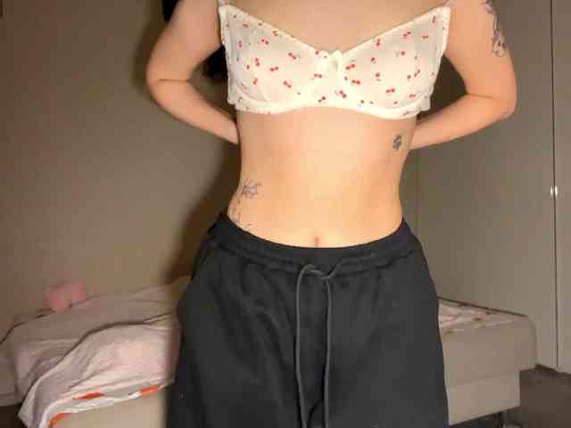 DominicaTkach Live Webcam on BongaCams